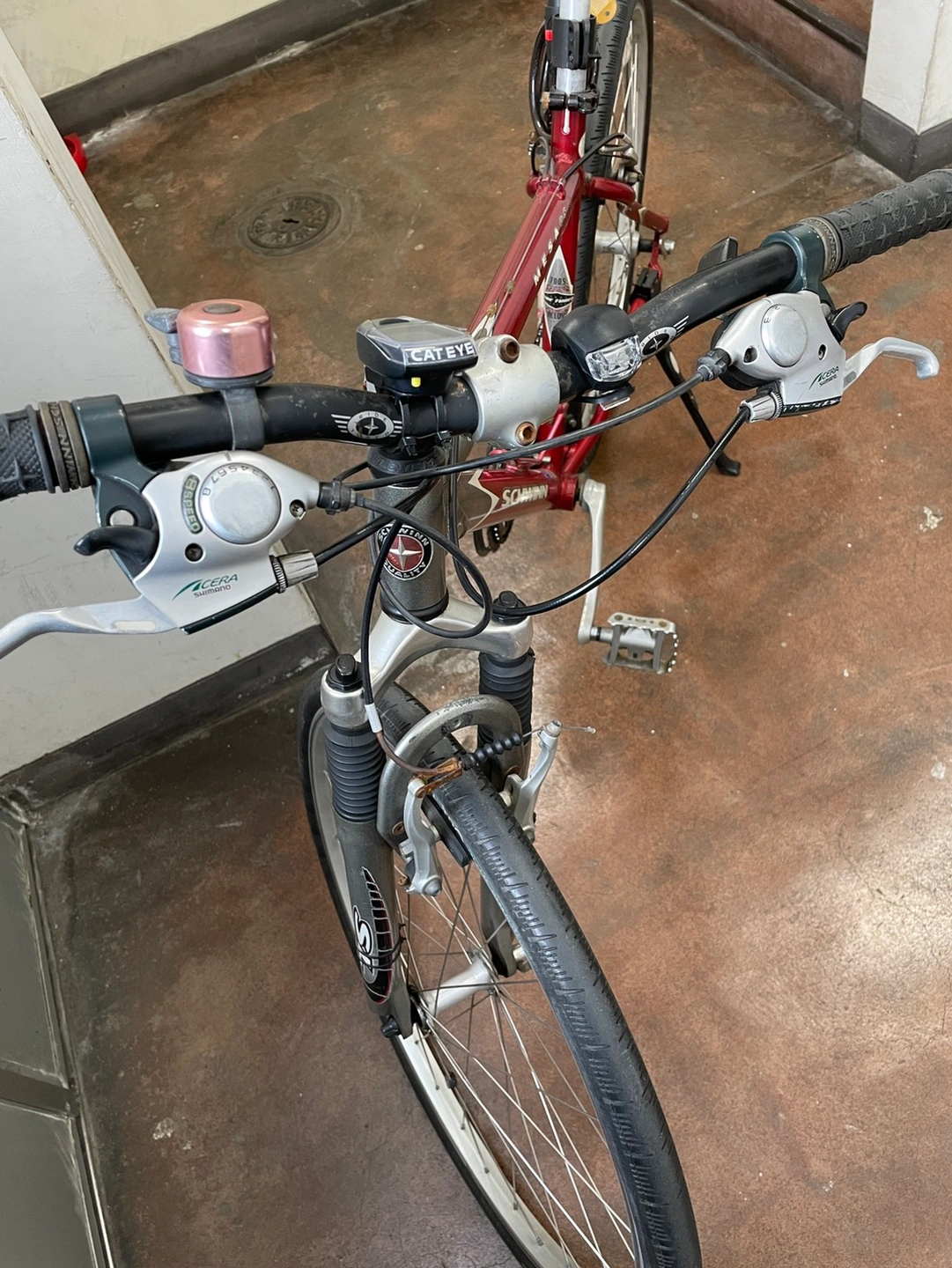 SCHWINN クロスバイクの写真4枚目