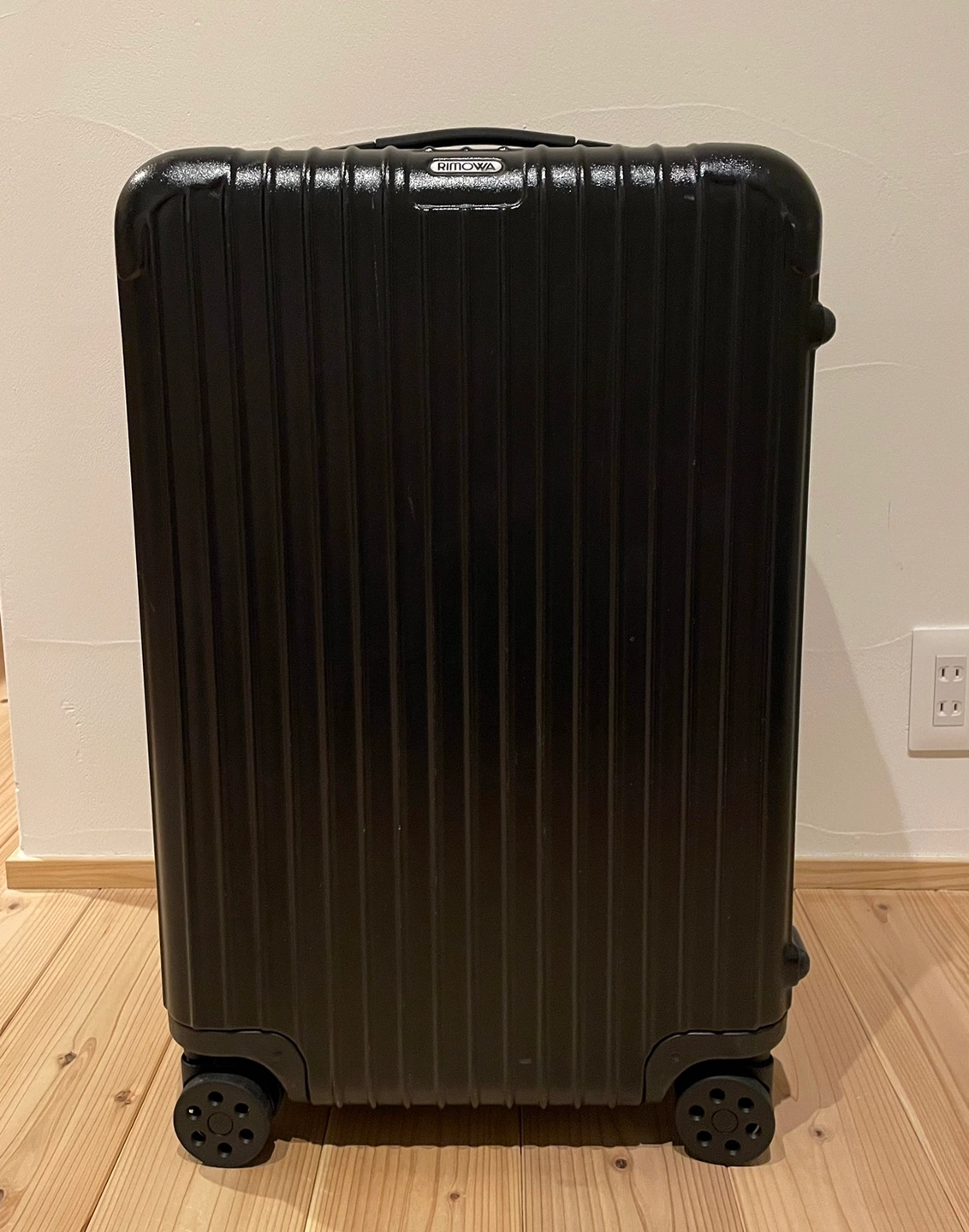 Rimowa salsa スーツケース 60L