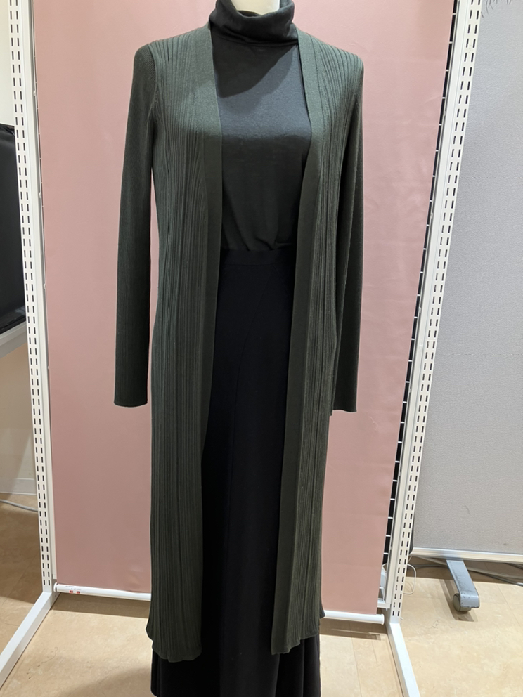 ロングカーディガン　未使用　トモローランド