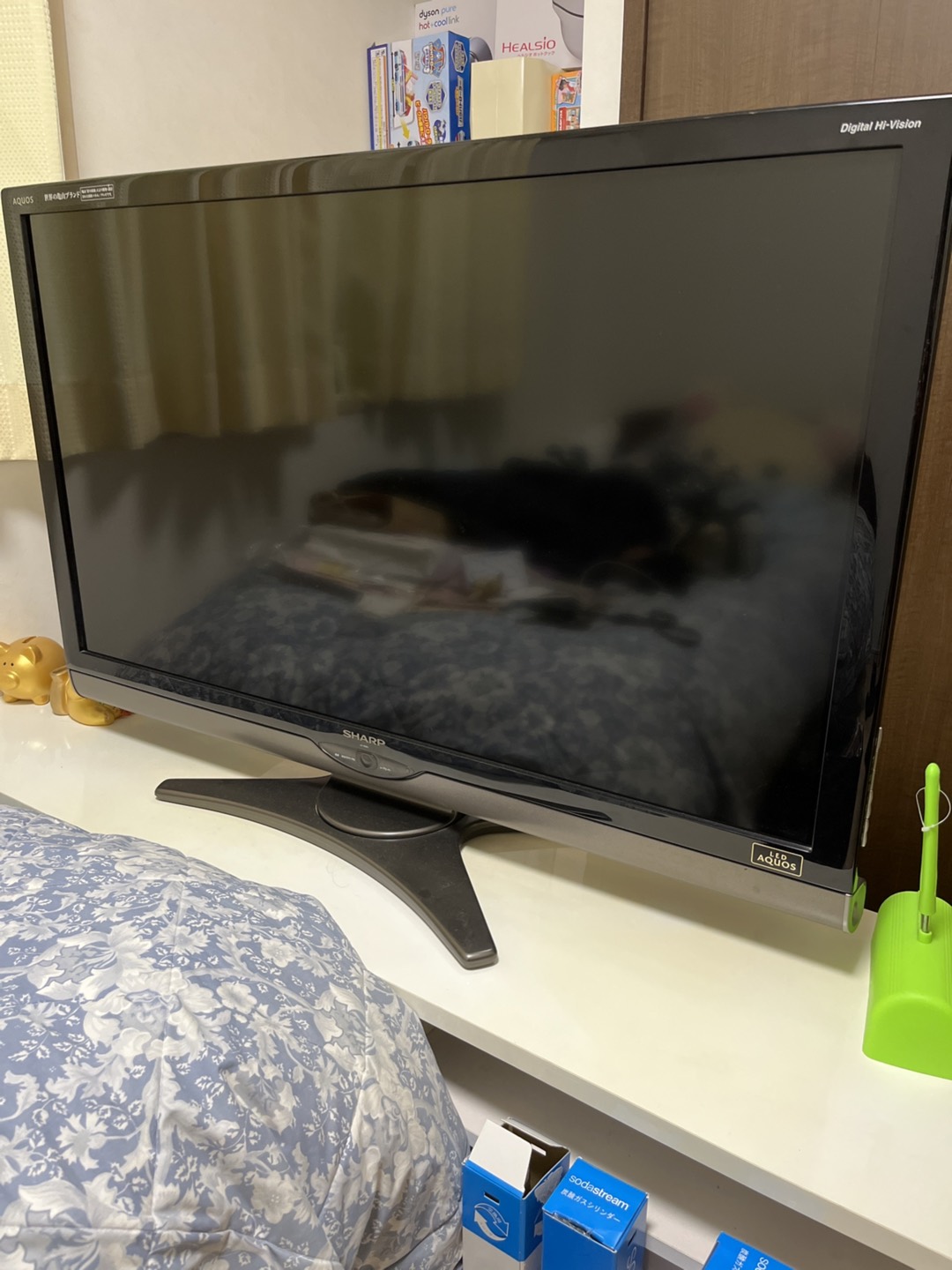 Aquos TV sharp 液晶カラーテレビ　46インチ