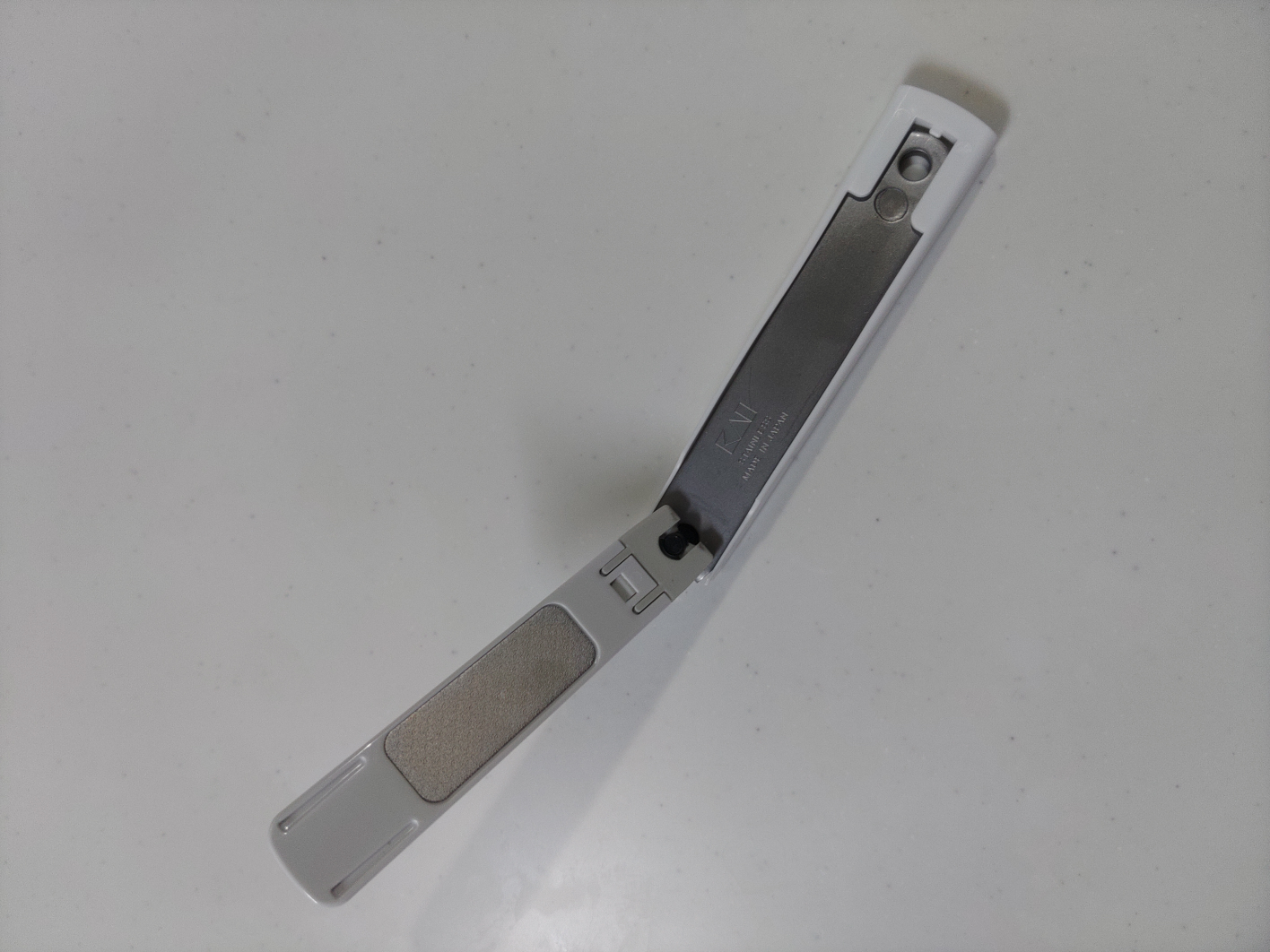 貝印　KAI　爪切り　001　カーブ刃　ストッパーケース付の写真2枚目