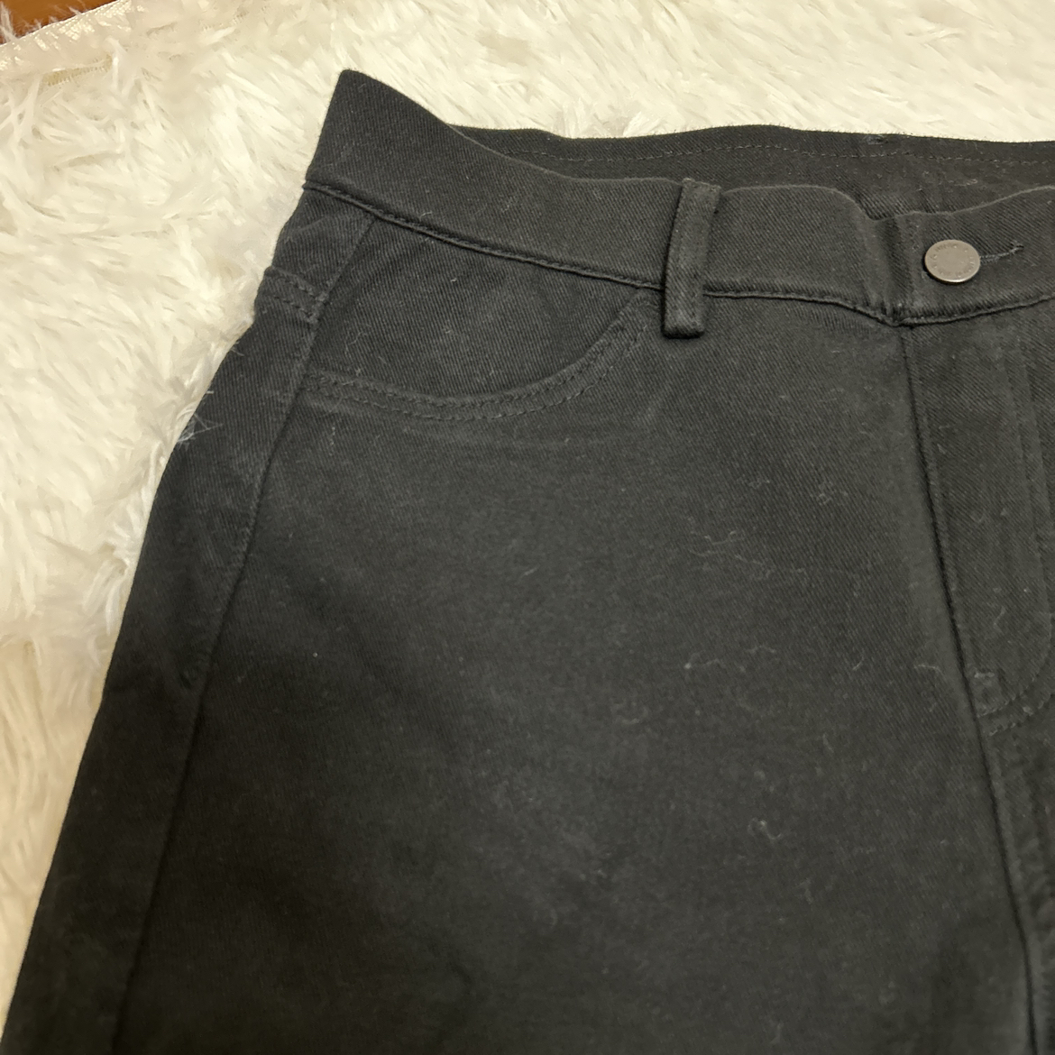 美品　UNIQLO 黒パンツ　ストレッチ　Mサイズの写真3枚目
