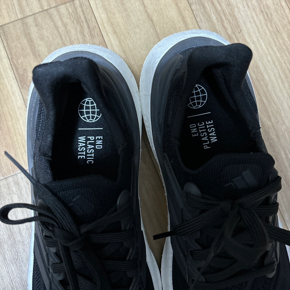 Adidas ウルトラブーストライト M ULTRABOOST LIGHT Mの写真4枚目
