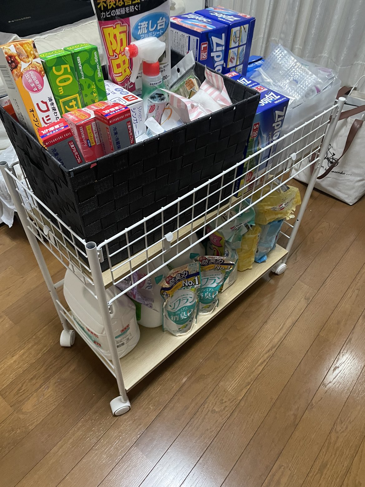 日用品➕カートの写真4枚目
