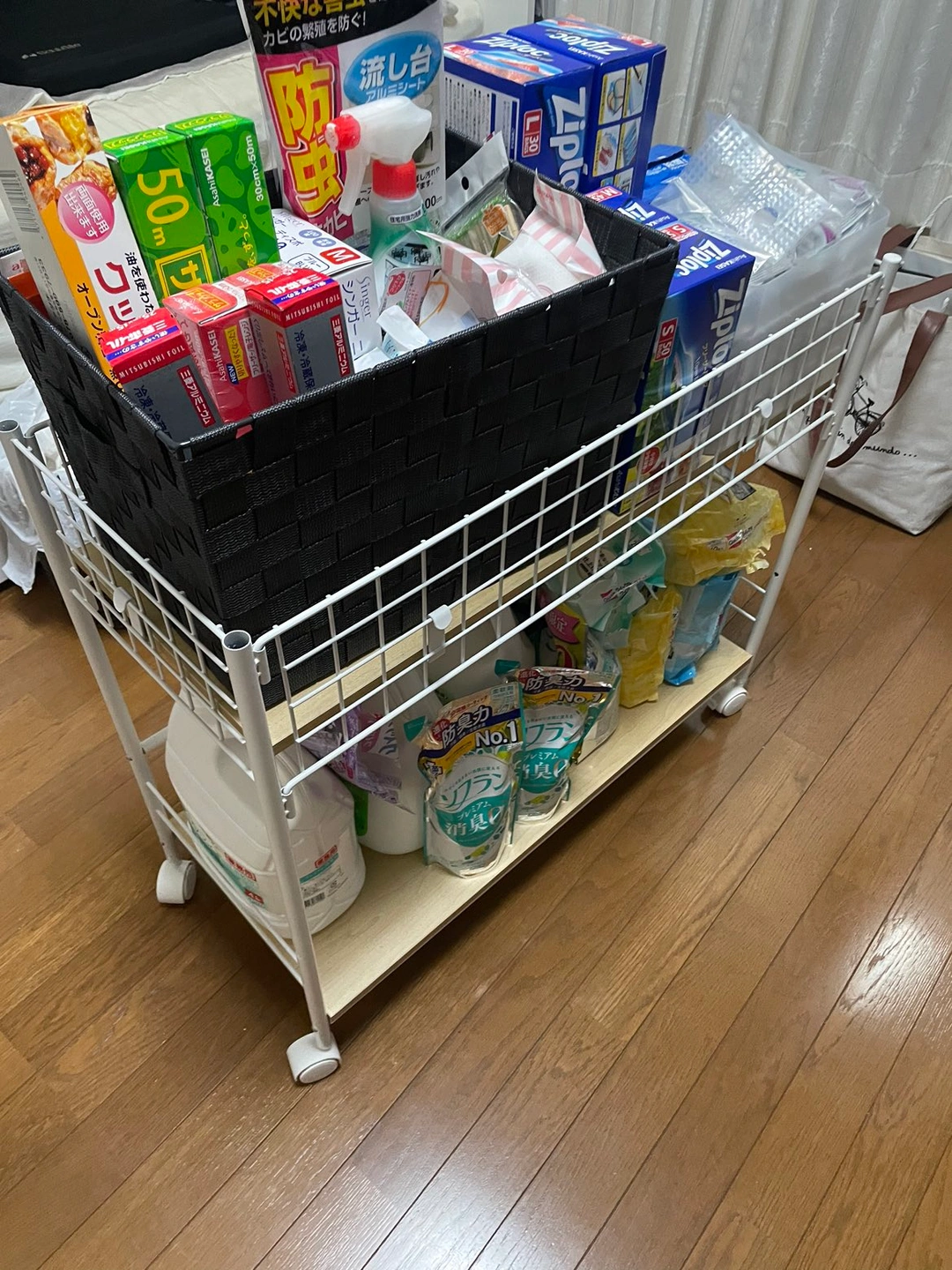 日用品➕カートの写真4枚目