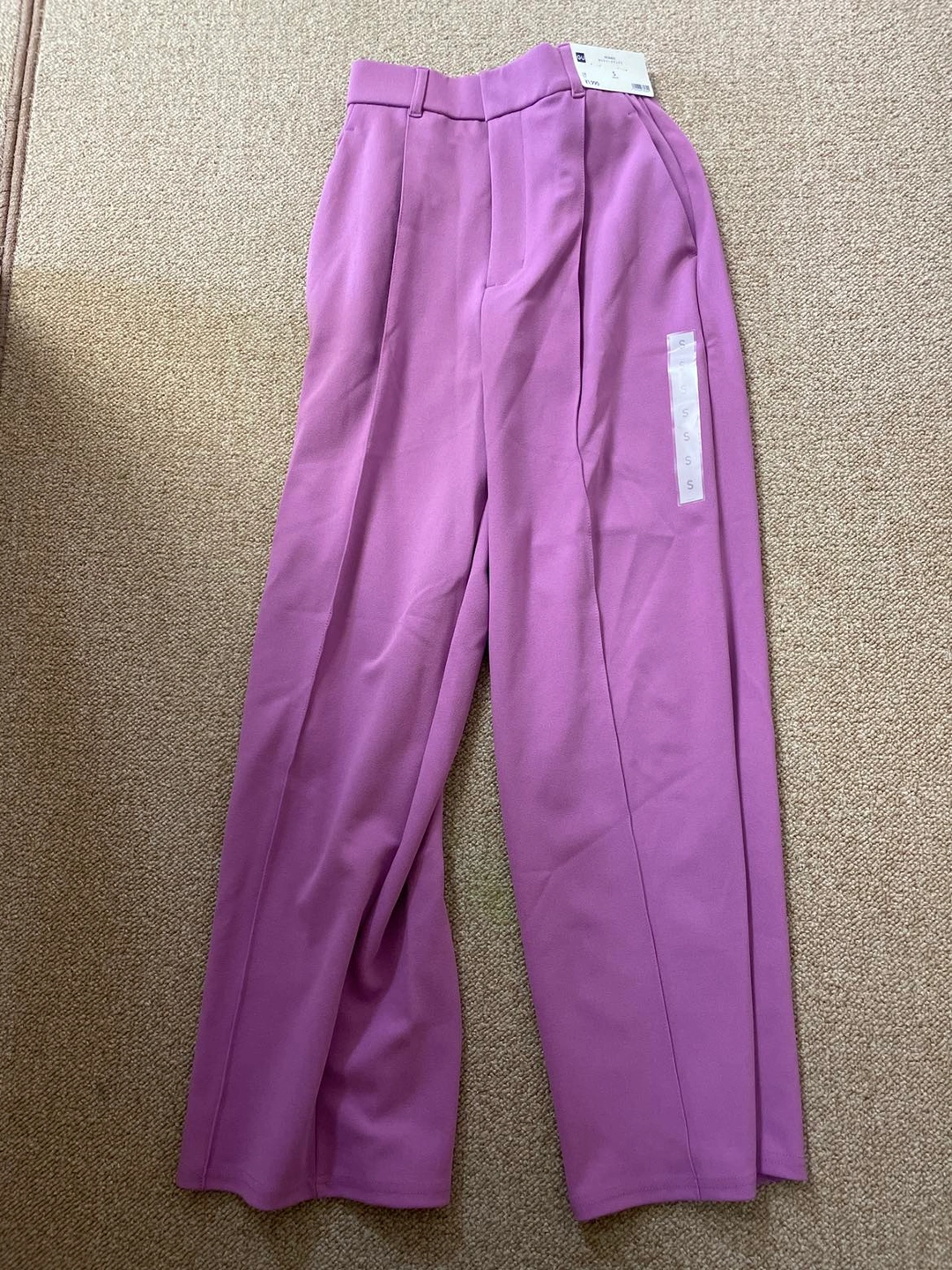 ジーユー 新品 カットソースラックスS