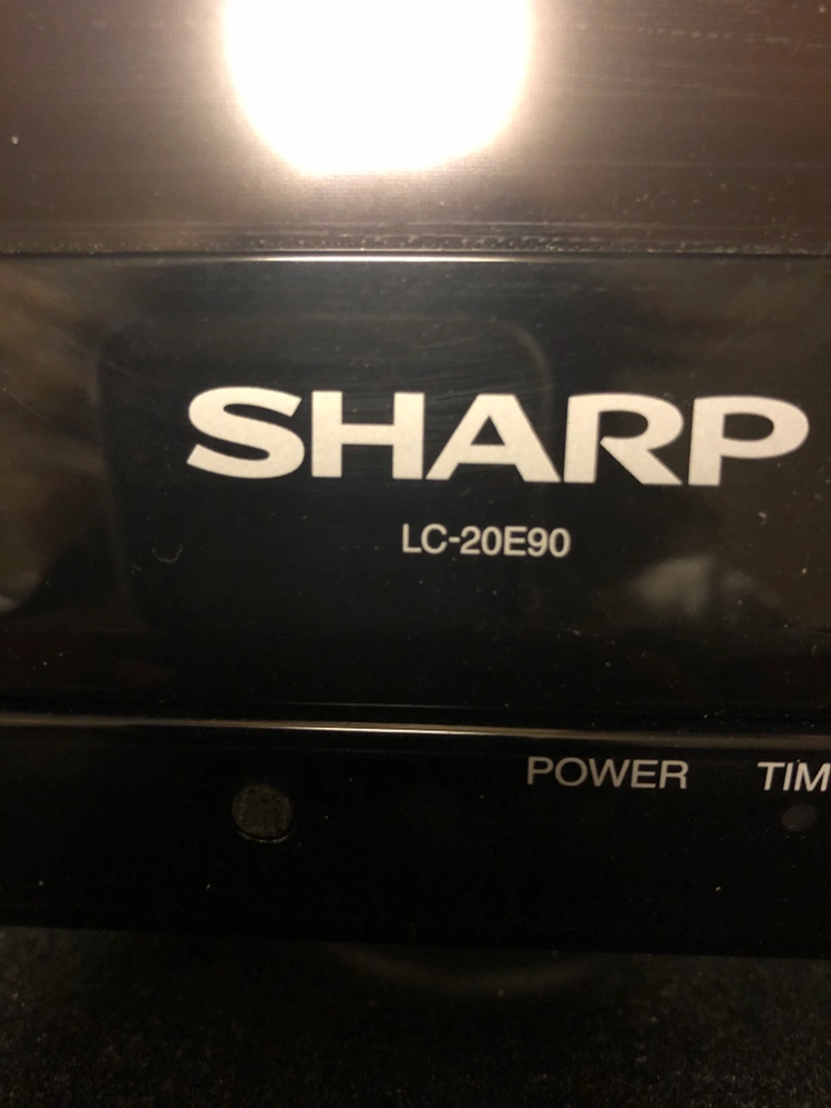 SHARP AQUOS 20インチテレビの写真2枚目