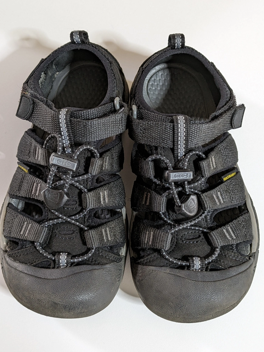 21cm KEEN ニューポートエイチツーサンダル