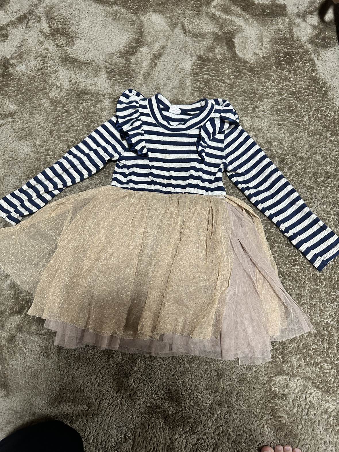 120.110.ズボン、パーカー、ワンピースの写真6枚目