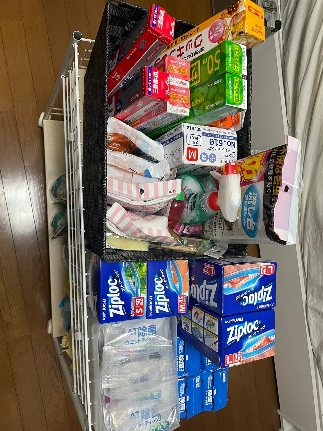 日用品➕カートの写真5枚目