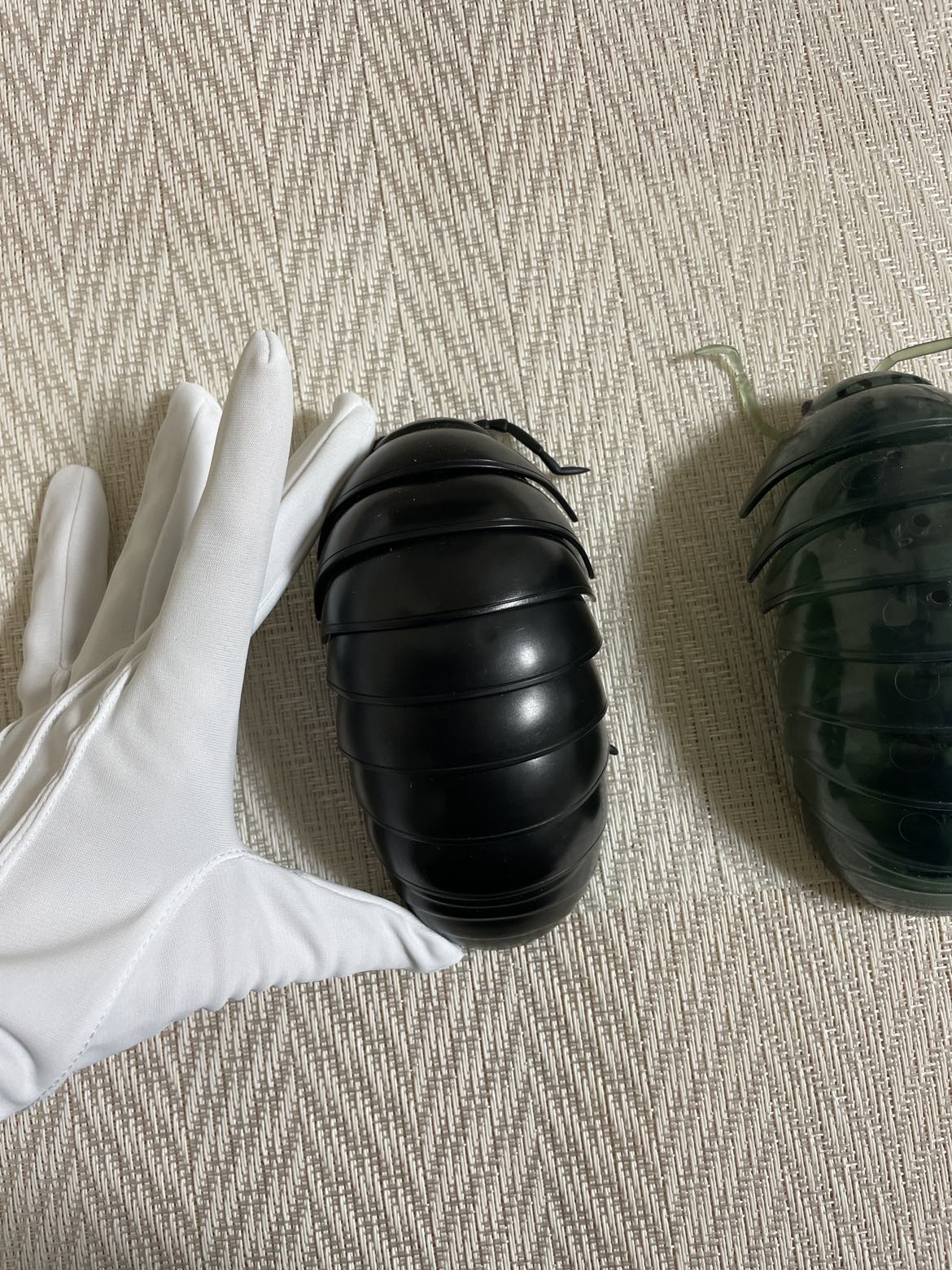 大きなダンゴムシのフィギュア　2個の写真2枚目