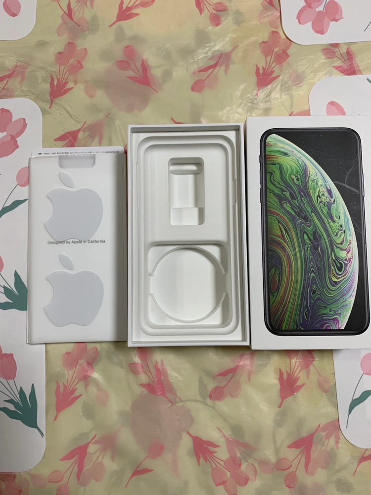 アイホンSE第一世代64GB ゴールドの写真3枚目