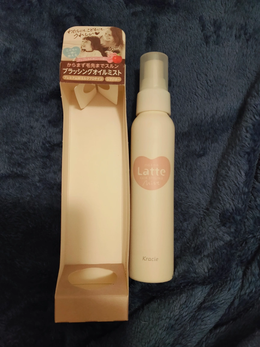 マー&ミー ブラッシング オイルミスト / 本体 / 85ml / やさしく包みこむアップル&ピオニーの香りの写真3枚目