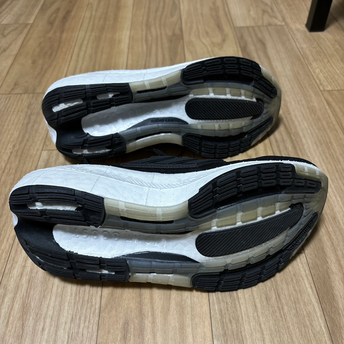 Adidas ウルトラブーストライト M ULTRABOOST LIGHT Mの写真5枚目