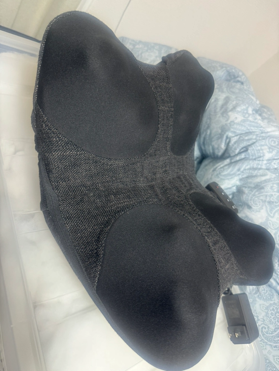 アテックス ATEX ルルド プレミアム マッサージクッション クロスグランデ ブラック AX-HCL348bkの写真2枚目