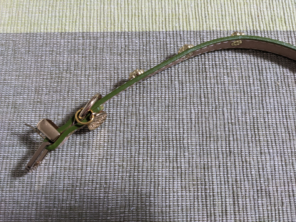 犬　首輪　本革　サイズＳ　首回り23〜28cm  ほぼ未使用の写真4枚目