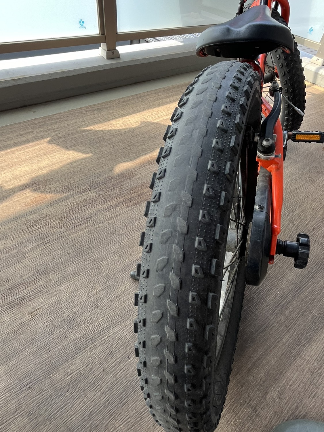 TREK16インチの写真3枚目