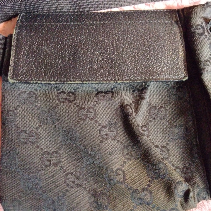GUCCI ウェストポーチの写真3枚目