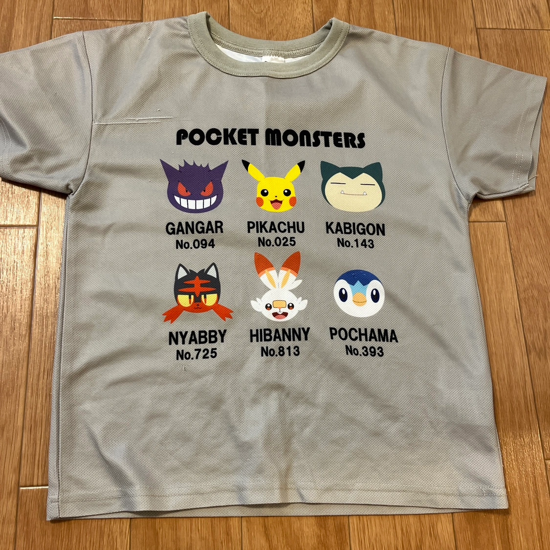 UNIQLO、西松屋他 ポケモンTシャツ 140cm まとめ売りの写真2枚目
