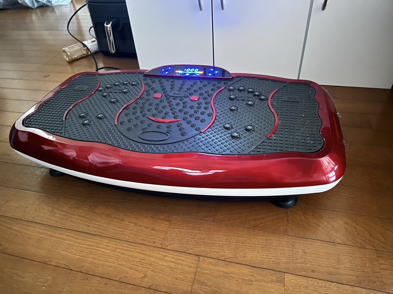 ブルブル振動マシン　音楽機能脂肪燃焼全身振動の写真2枚目
