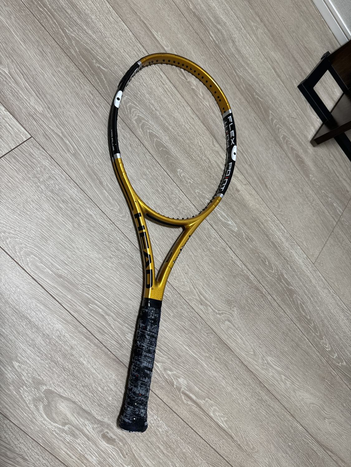 中古テニスラケット