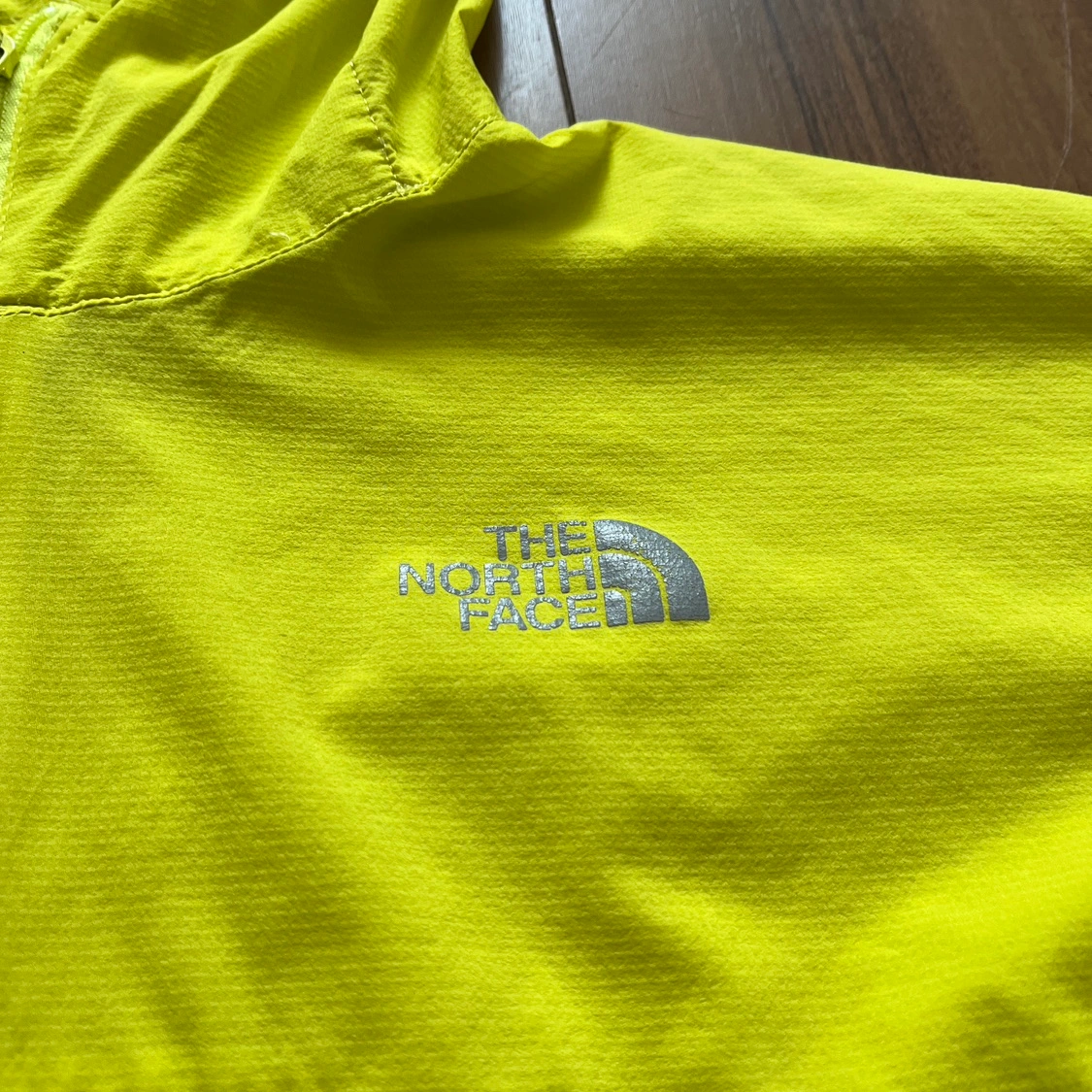 【THE NORTH FACE】アウトドアアウター S ウェア 薄手のジャンバーの写真2枚目