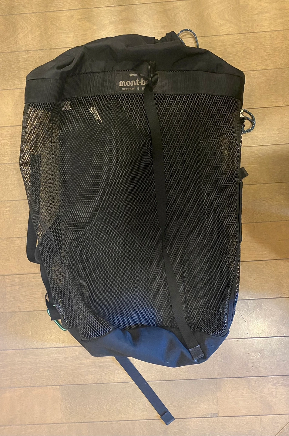 【モンベル】メッシュのリュック