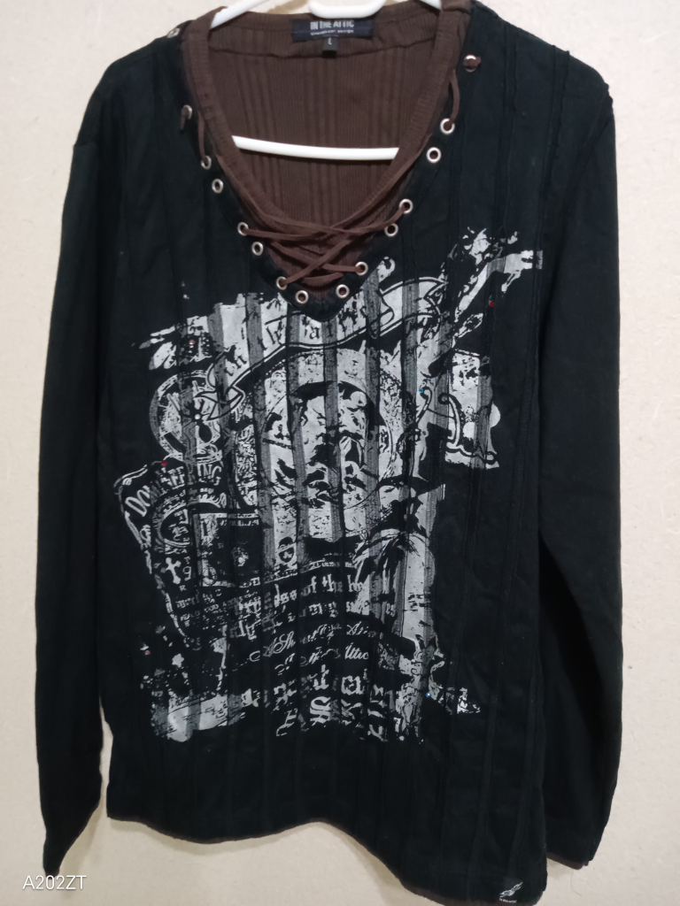 In The Attic(株)中村 ラインストーン付メンズTシャツ黒長袖