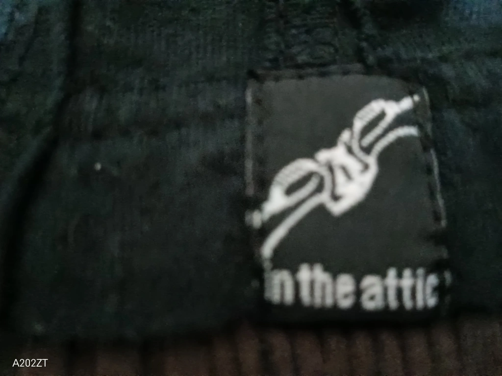 In The Attic(株)中村 ラインストーン付メンズTシャツ黒長袖の写真6枚目