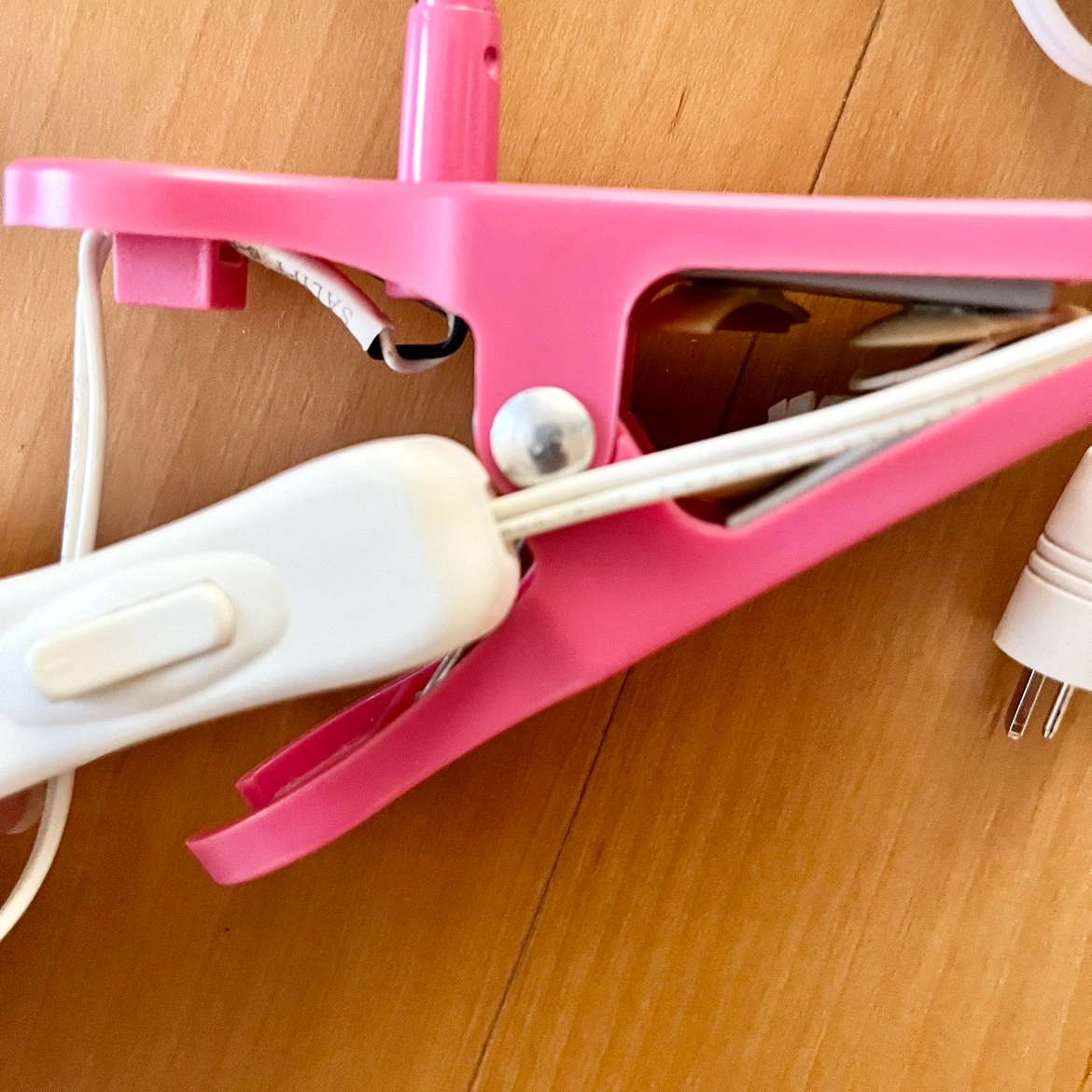 IKEAイケアクリップライト デスクライト スポットライトNÄVLINGE ネーヴリンゲの写真3枚目