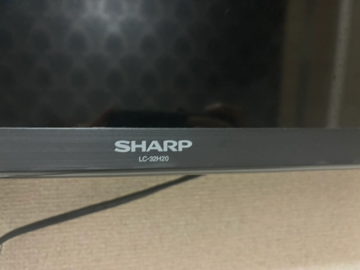 SHARP AQUOS. LC-32H20 液晶テレビ 32インチの写真2枚目