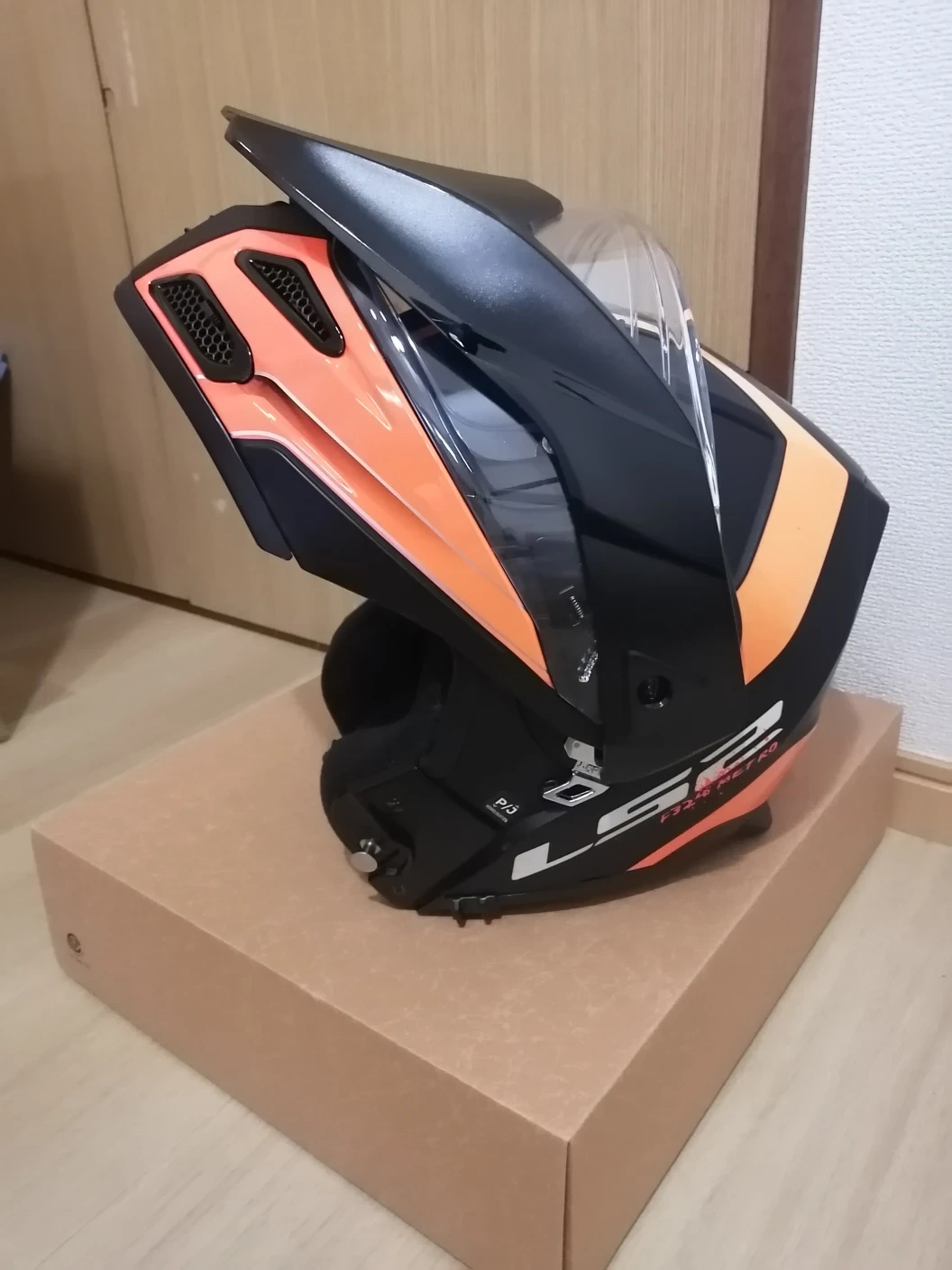 LS2 ヘルメット オフロード バイクの写真5枚目