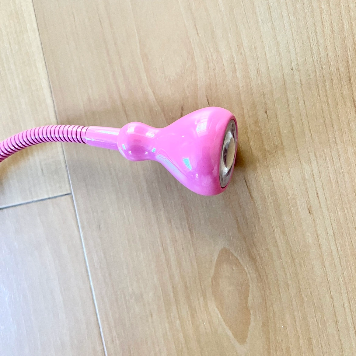 IKEAイケアクリップライト デスクライト スポットライトNÄVLINGE ネーヴリンゲの写真2枚目