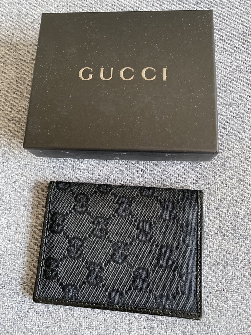 GUCCIカードケース