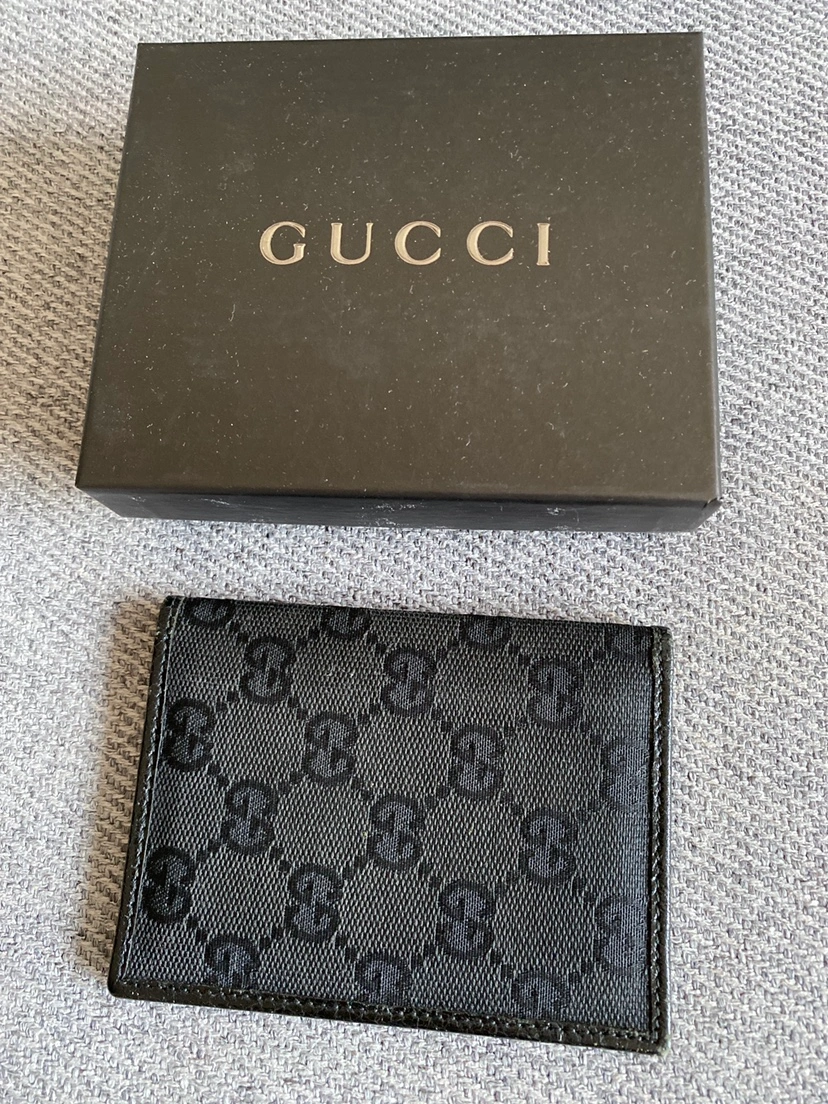 GUCCIカードケース