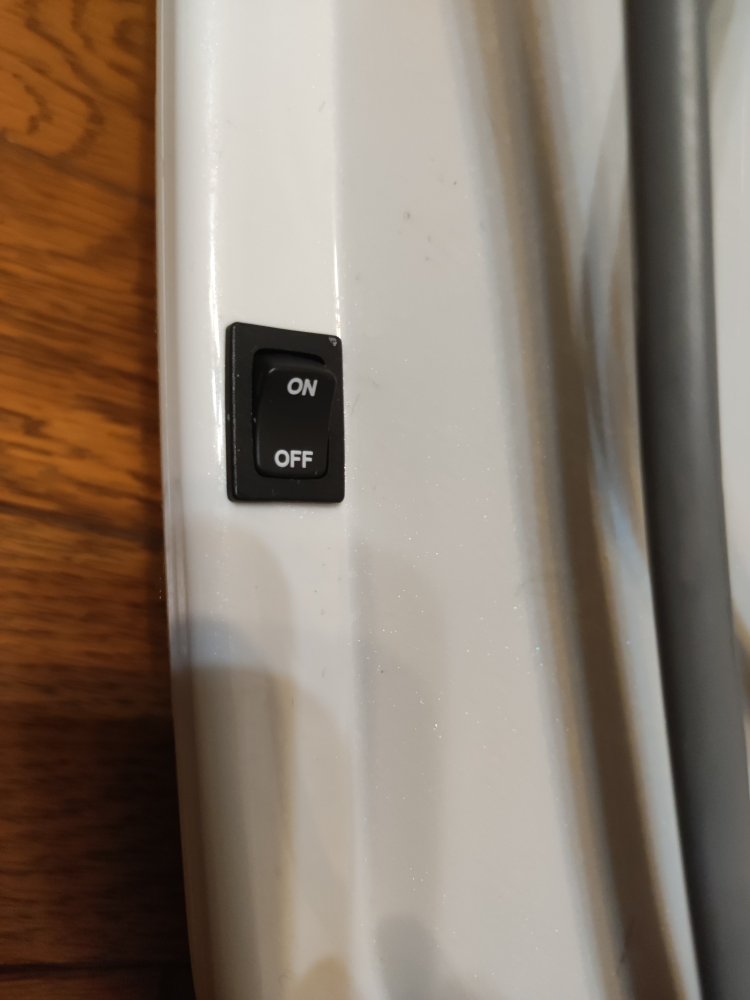 フットマッサージャー（家庭用電気マッサージ器・「ニューフットウェル」）差し上げますの写真5枚目