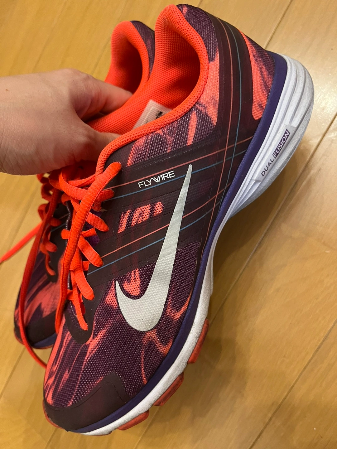 ナイキ トレーニングシューズ 24.5cmの写真2枚目