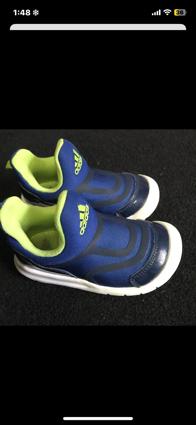 adidas アディダス スニーカーの写真2枚目