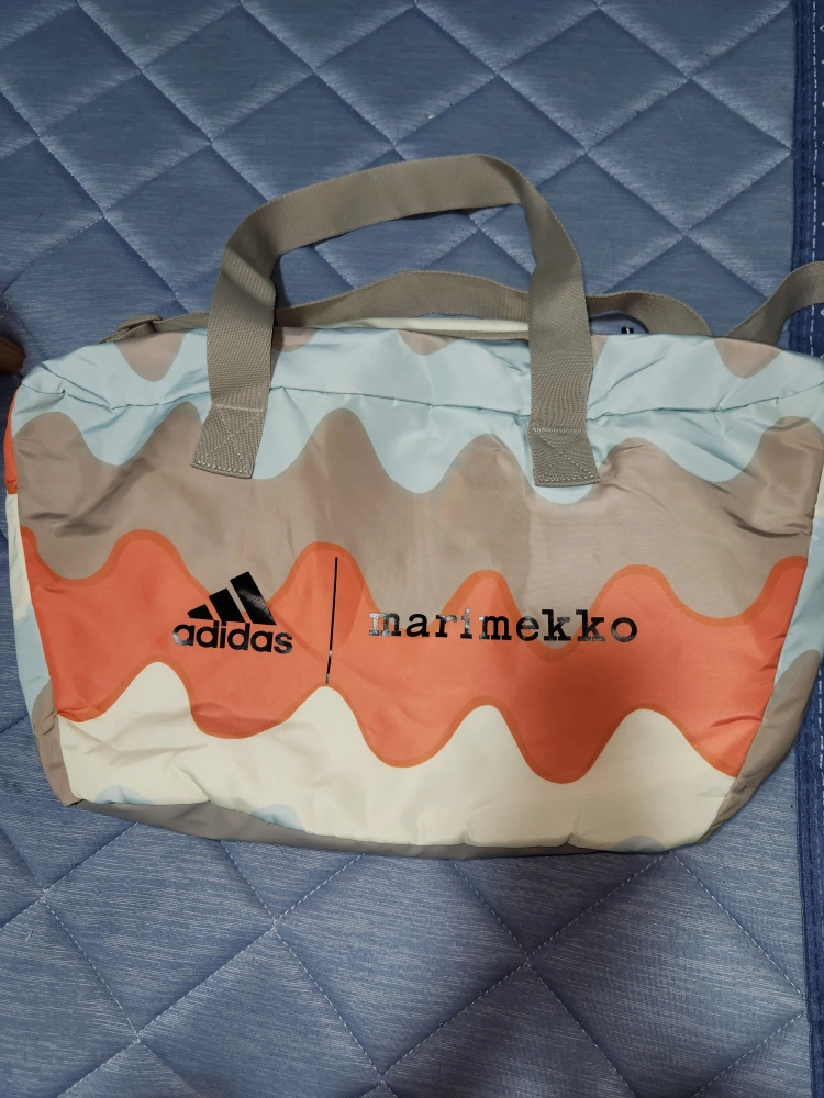 adidas スポーツパック