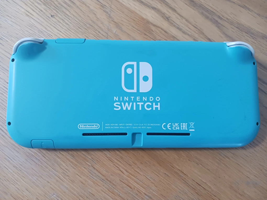Nintendo Switch Lite ターコイズの写真2枚目