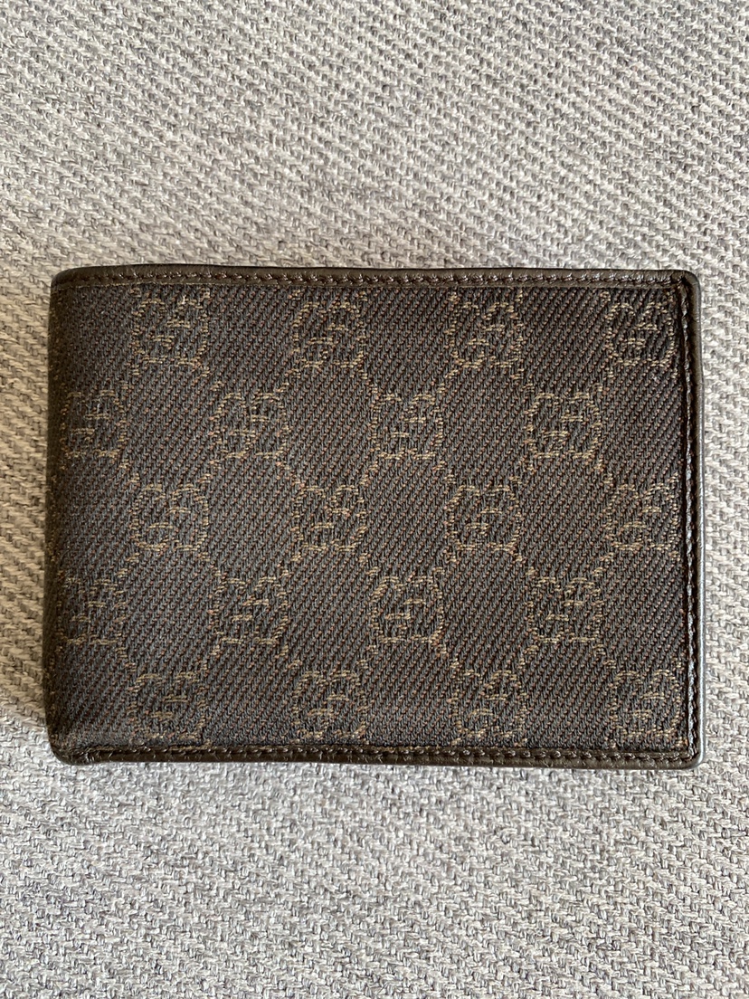 GUCCIお財布