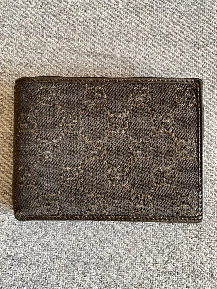 GUCCIお財布