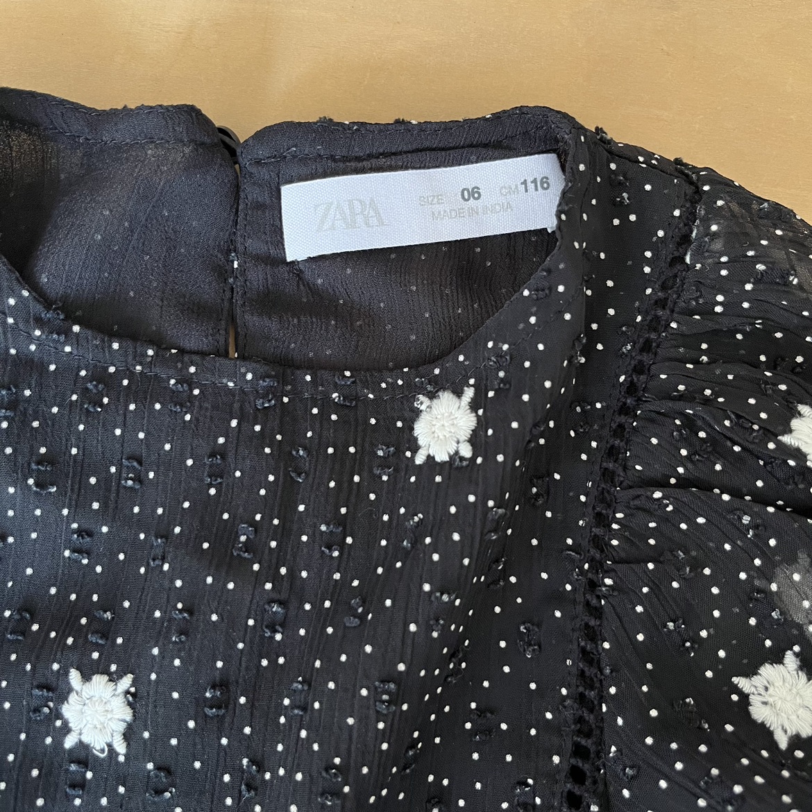 Zara キッズワンピースの写真2枚目