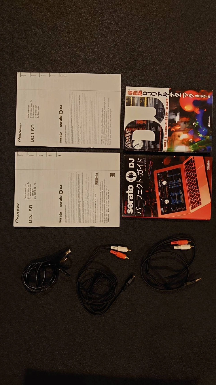 Pioneer DDJ-SR ハードケース付き、ハンドブック付きの写真4枚目