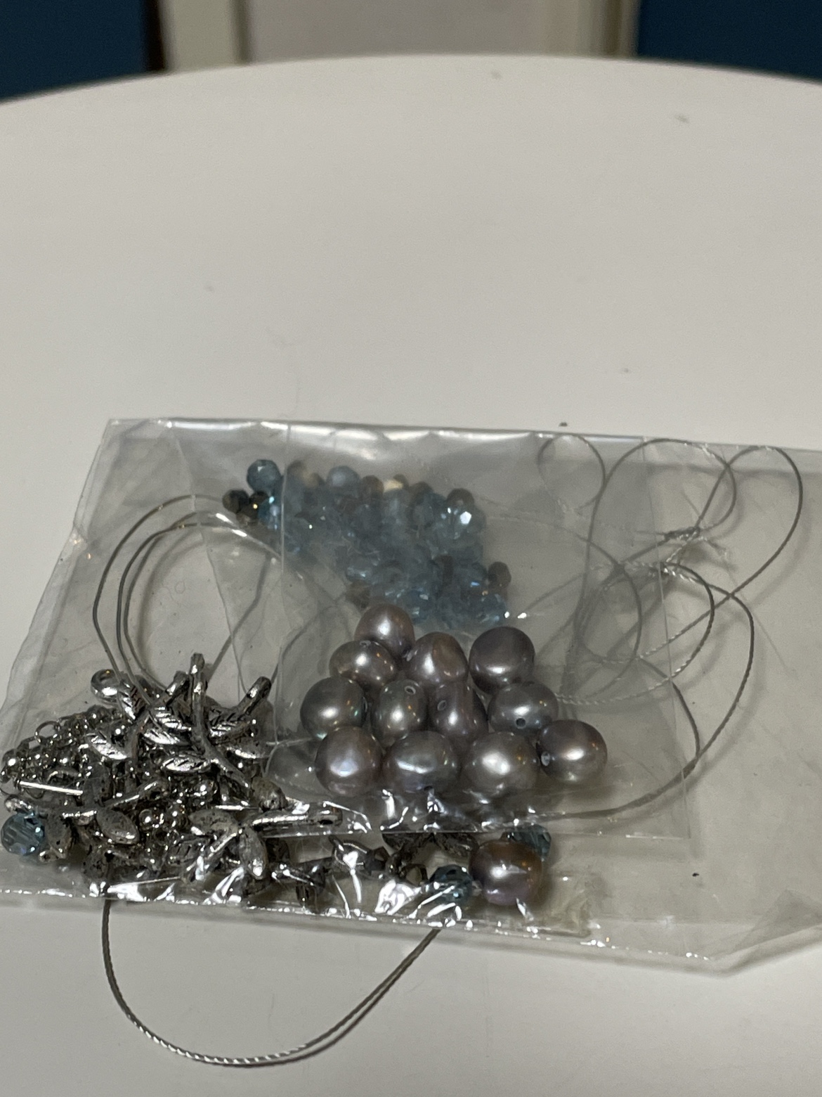 ビーズアクセサリーのセット