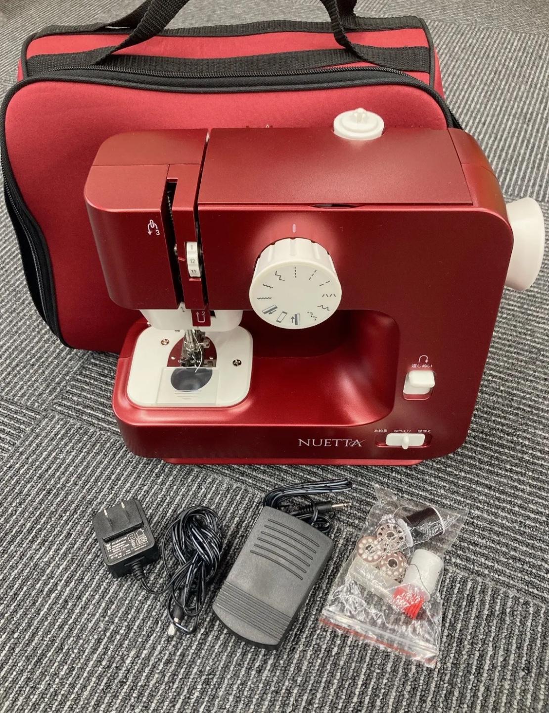 【ジャンク】電動コンパクト本格ミシン Nuetta（ヌエッタ）NUE-1R KT-002081B 【電化製品】