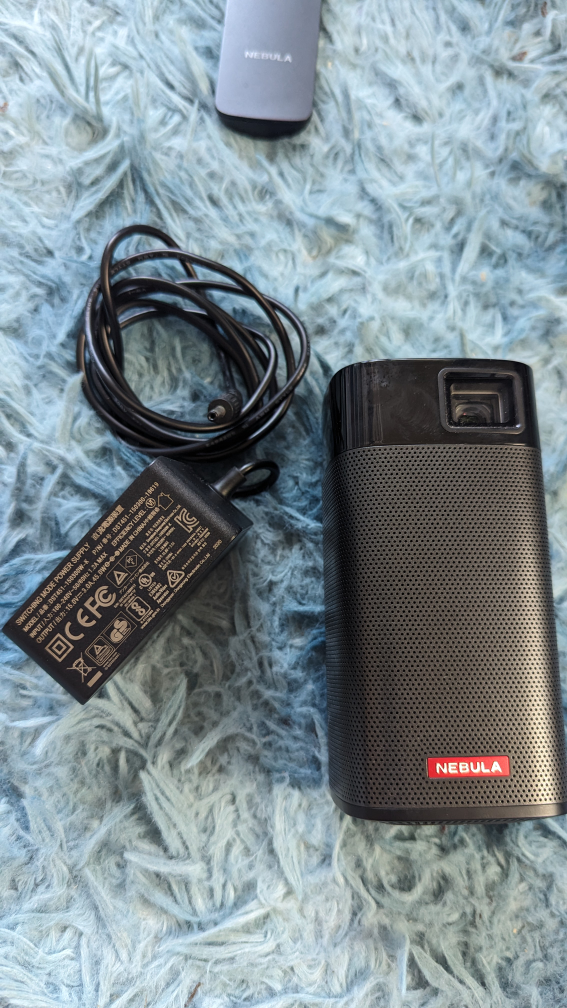 anker nebula apollo プロジェクター + 三脚 + スクリーン