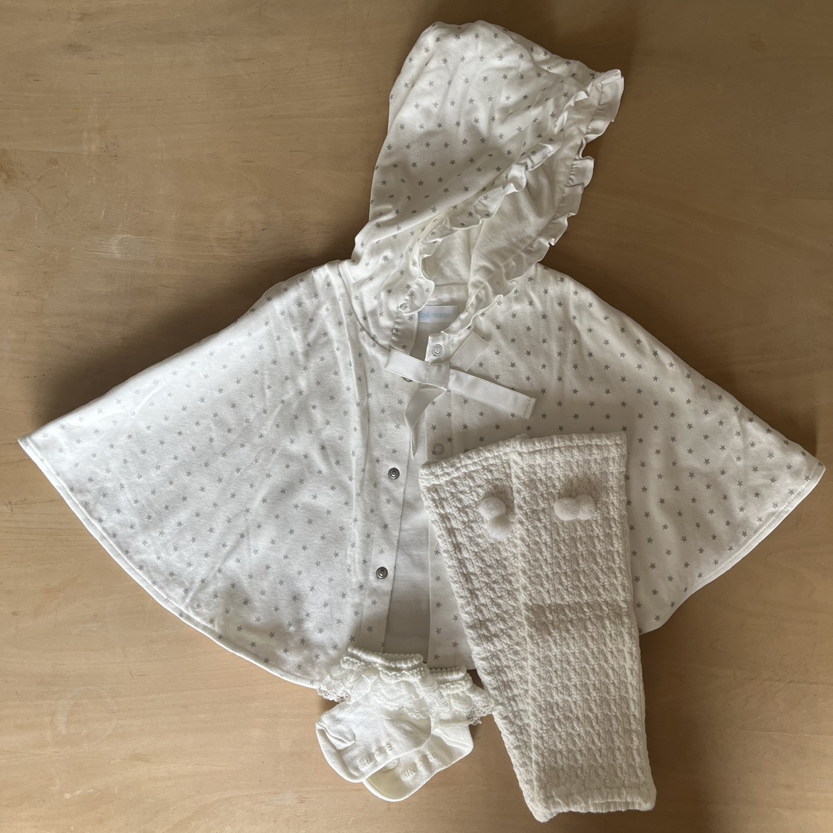 ベビーケープ　レッグウォーマー　靴下　bebe ミキハウス