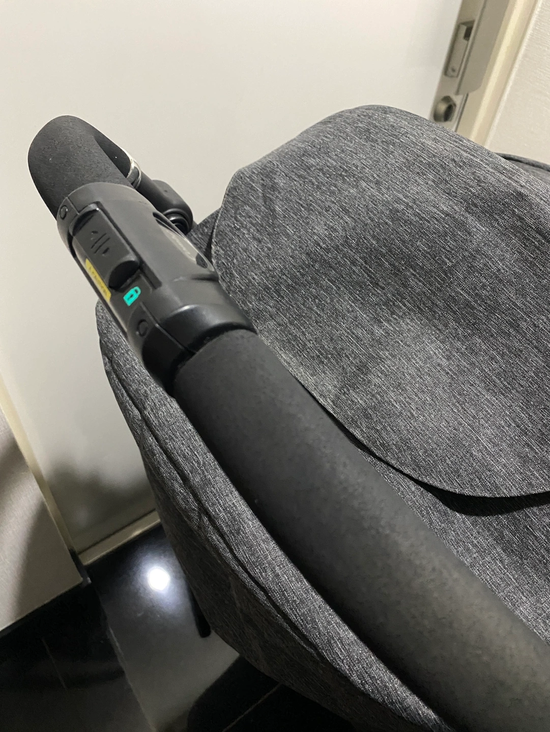 コンビ ベビーカー AB型 純正レインカバー 付きの写真6枚目