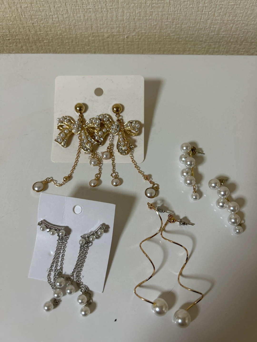 【新品未使用】パールピアスセット